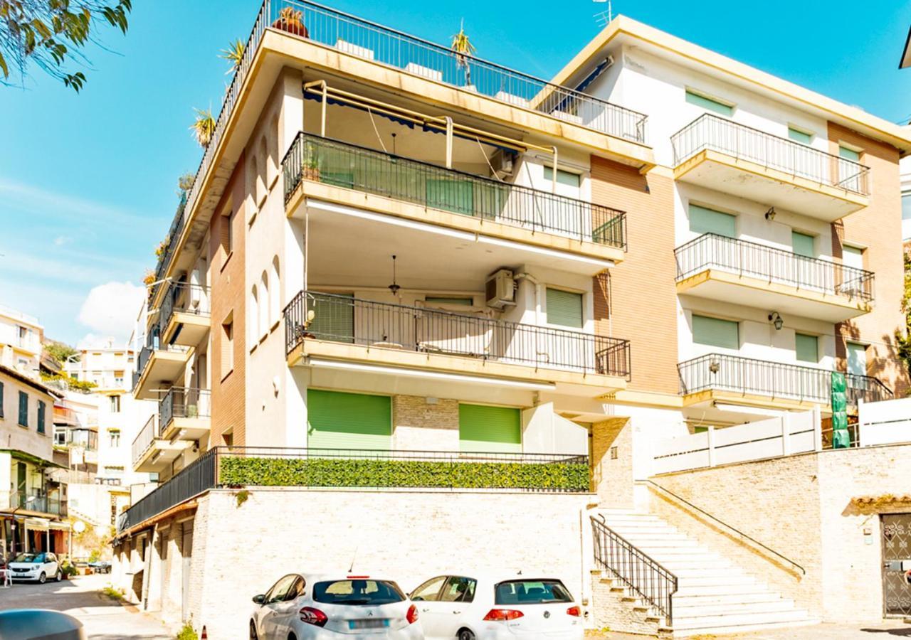 Апартаменты 200 Metri Dal Mare Relax Con Ampio Terrazzo Алассио Экстерьер фото
